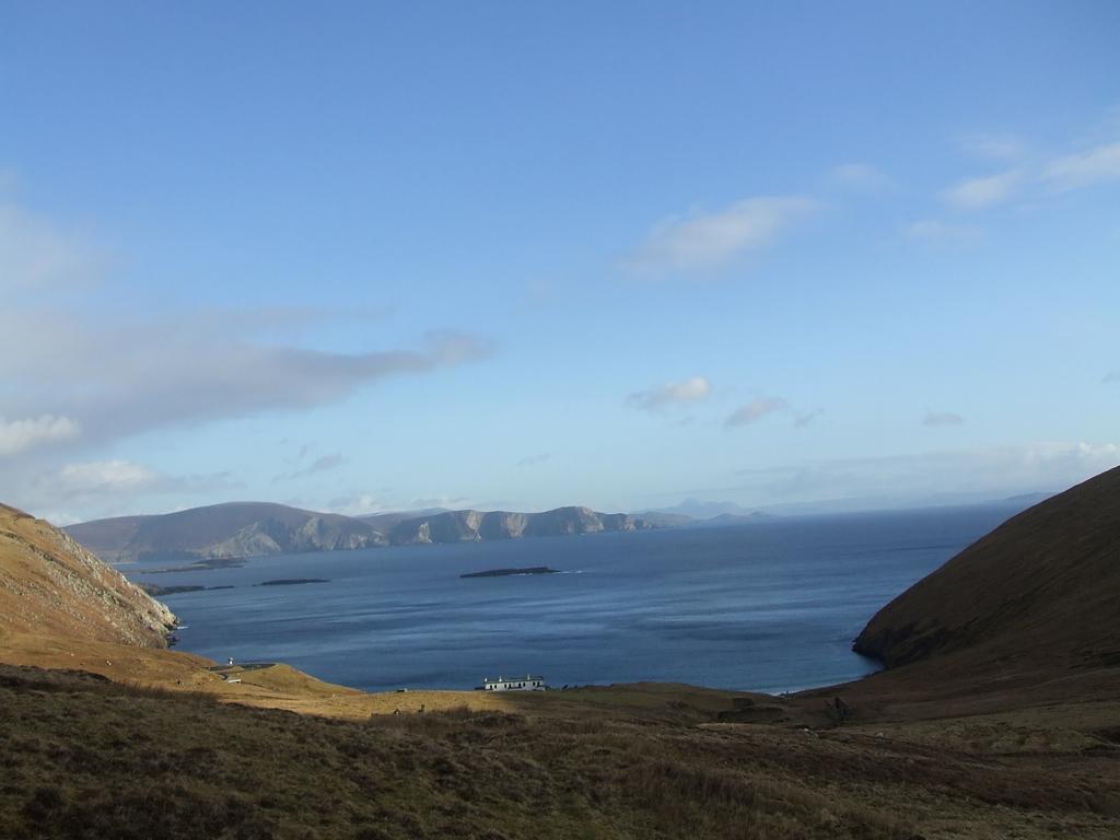 Achill West Coast House Bed and Breakfast Dooagh Exteriör bild