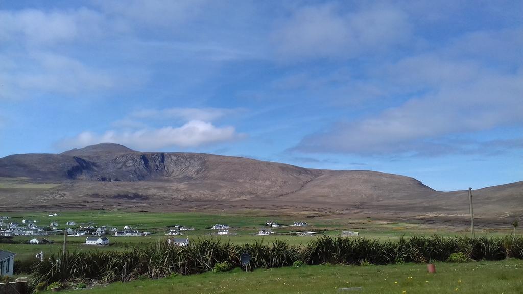 Achill West Coast House Bed and Breakfast Dooagh Exteriör bild