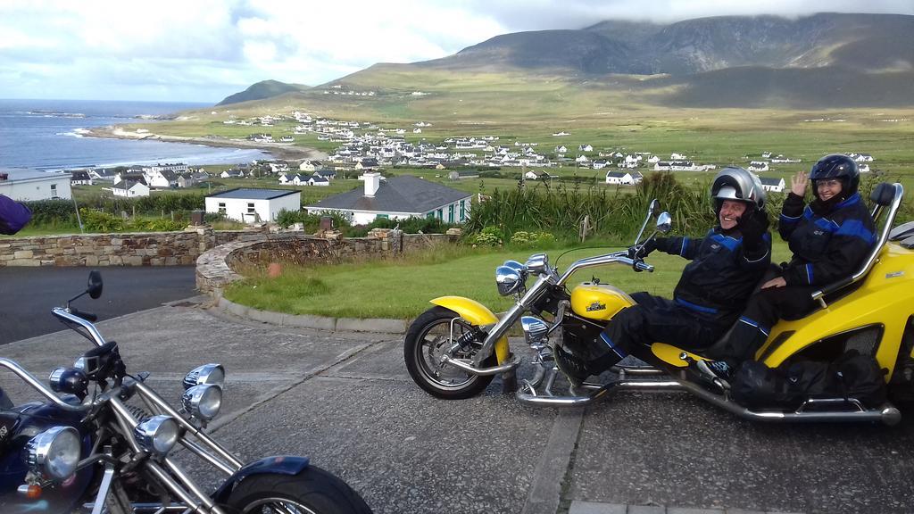Achill West Coast House Bed and Breakfast Dooagh Exteriör bild